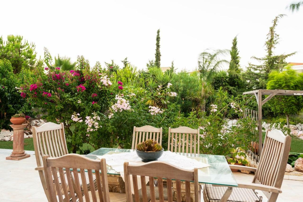 Nicole'S Garden Villa Kallithea  Exterior photo